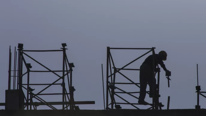 Trabajadores iraníes protestan por mejores salarios ante la inflación