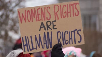 Manifestación contra la violencia institucional hacia las mujeres