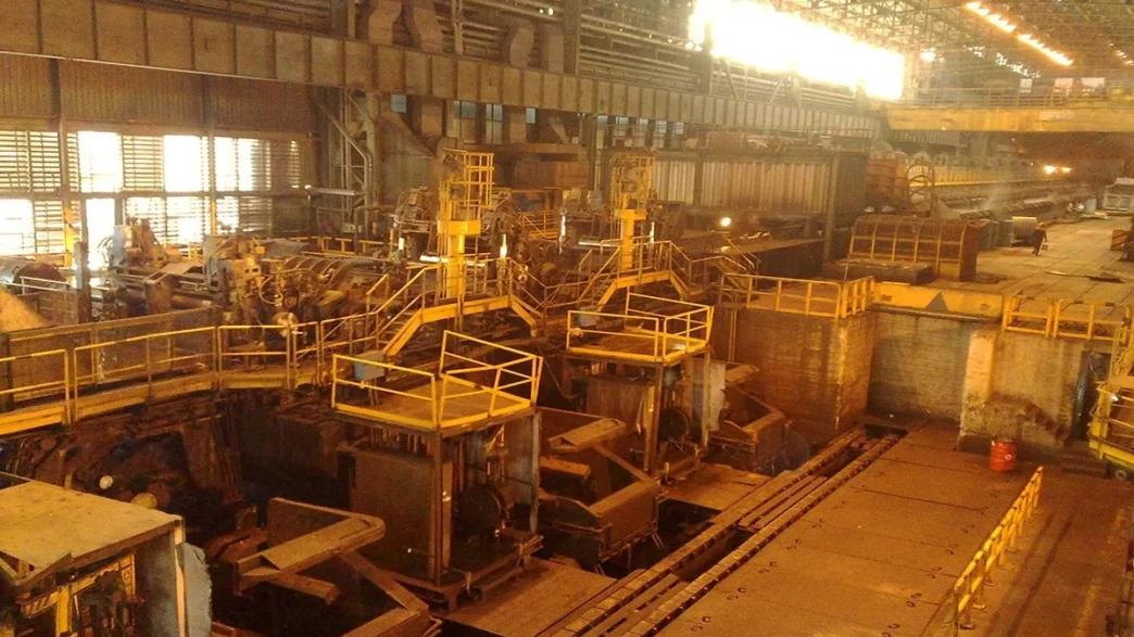 Planta siderúrgica en Isfahán, Irán