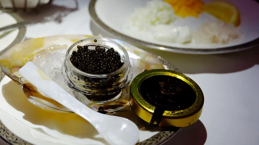 producción caviar Irán 2025