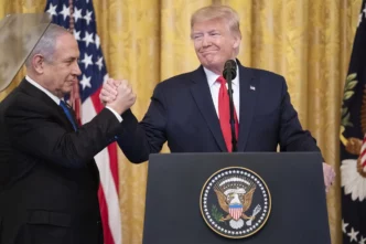 Donald Trump y Benjamín Netanyahu en reunión diplomática
